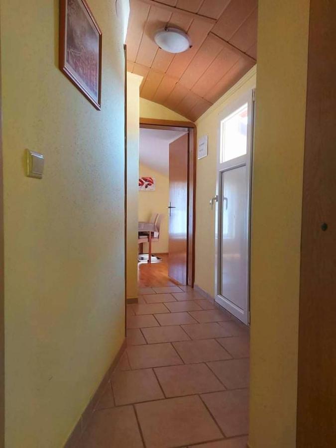 Apartments Adriatic Riviera ซริกเวนิซา ภายนอก รูปภาพ