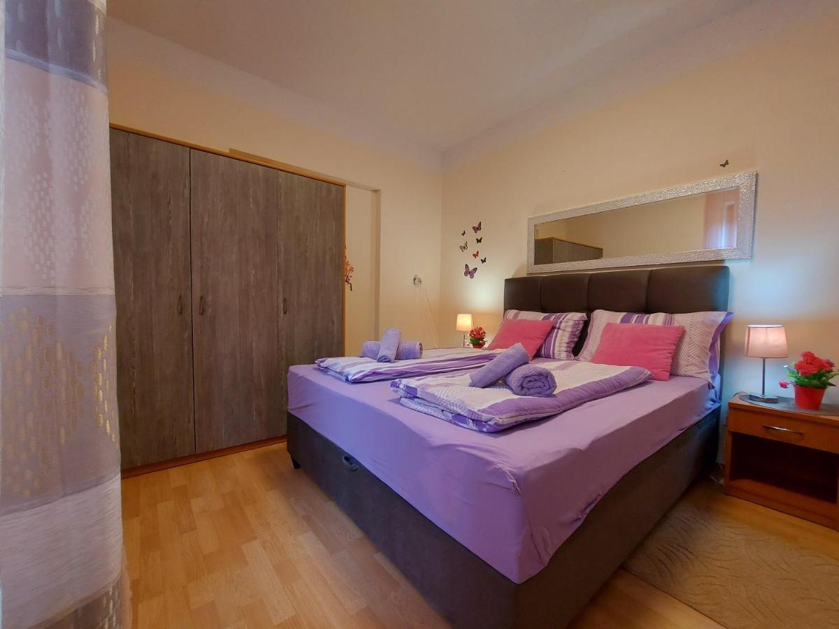 Apartments Adriatic Riviera ซริกเวนิซา ภายนอก รูปภาพ