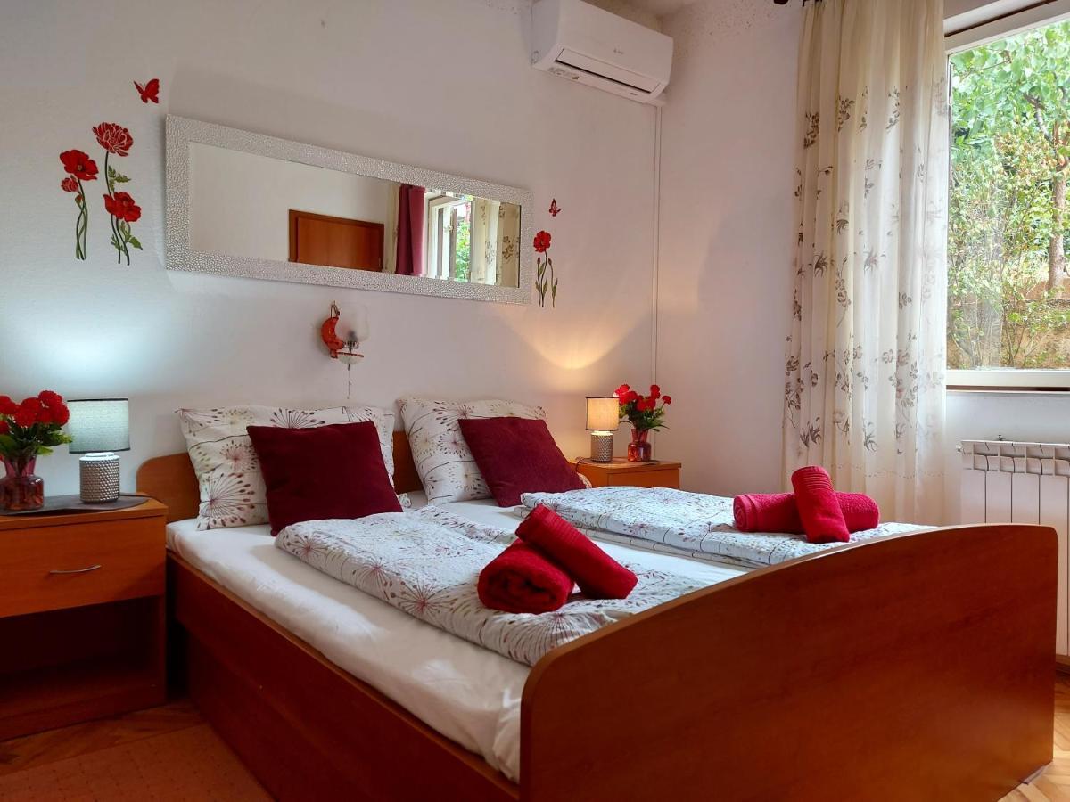 Apartments Adriatic Riviera ซริกเวนิซา ภายนอก รูปภาพ
